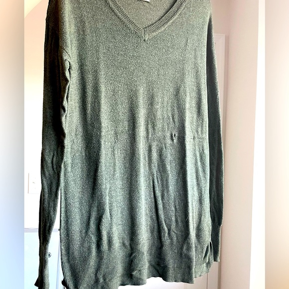 A New Day Sweater Green - Picture 2 of 6